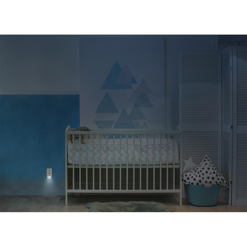 LumiCover Classic Décor Nightlight Wallplate, Almond | LCR-CDDO-AL